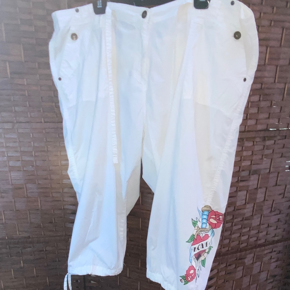 Feathers Women Capris